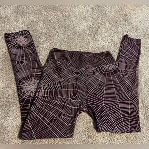 Lularoe spiderweb purple leggings